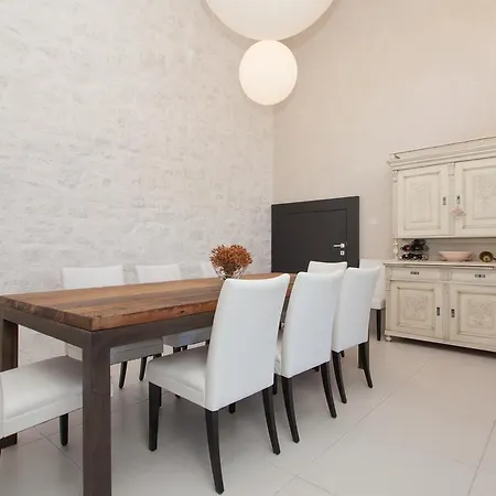 Vila Peteh Bencani