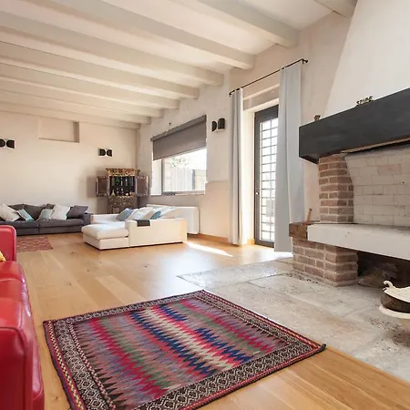 Peteh Villa Bencani